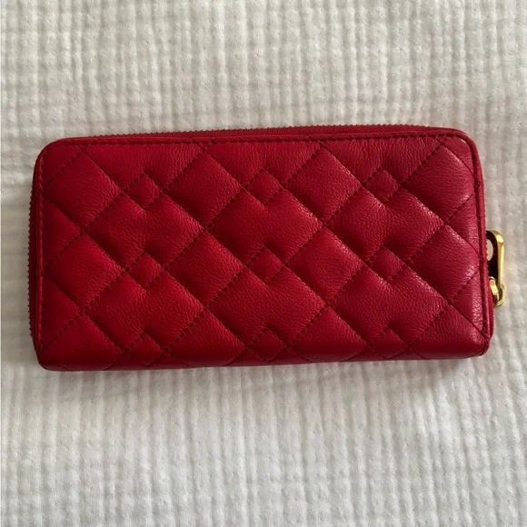 Marc Jacobs Cherry Quilted Wallet - Picture 2 of 3